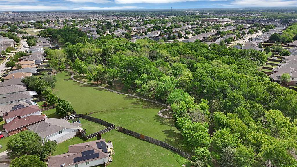 1405 Oak Hollow Lane - Photo 1