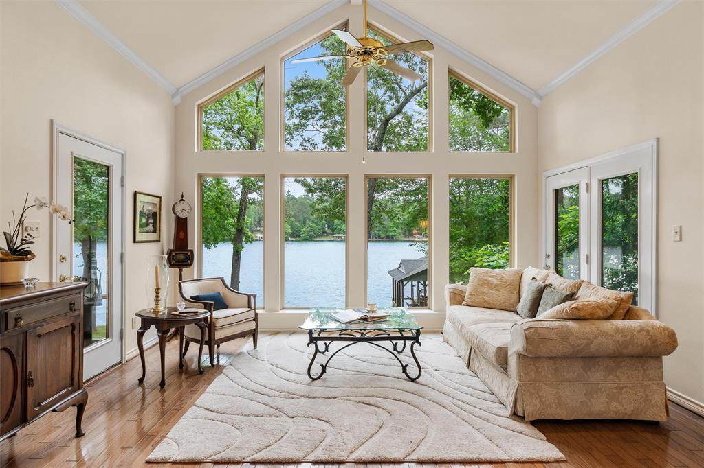 116 Pinewood Cove - Photo 1