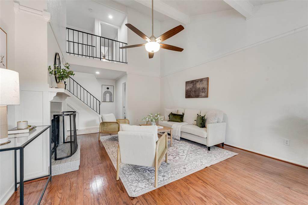 7492 Northwest Highway - Photo 1