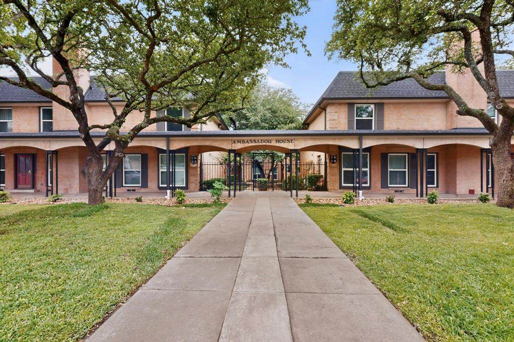 7820 Meadow Park Drive - Photo 1