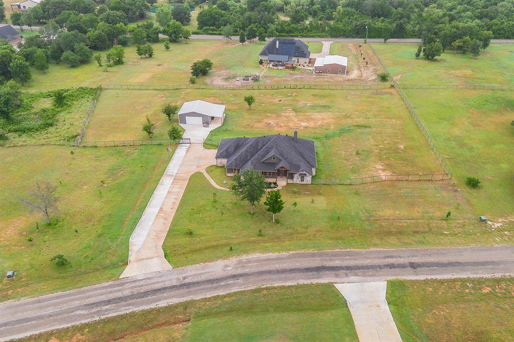 112 Oaks Springs Lane - Photo 1