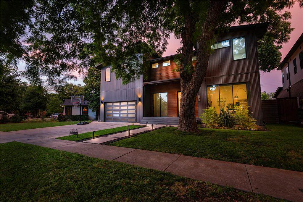 8546 Glencrest Lane - Photo 1