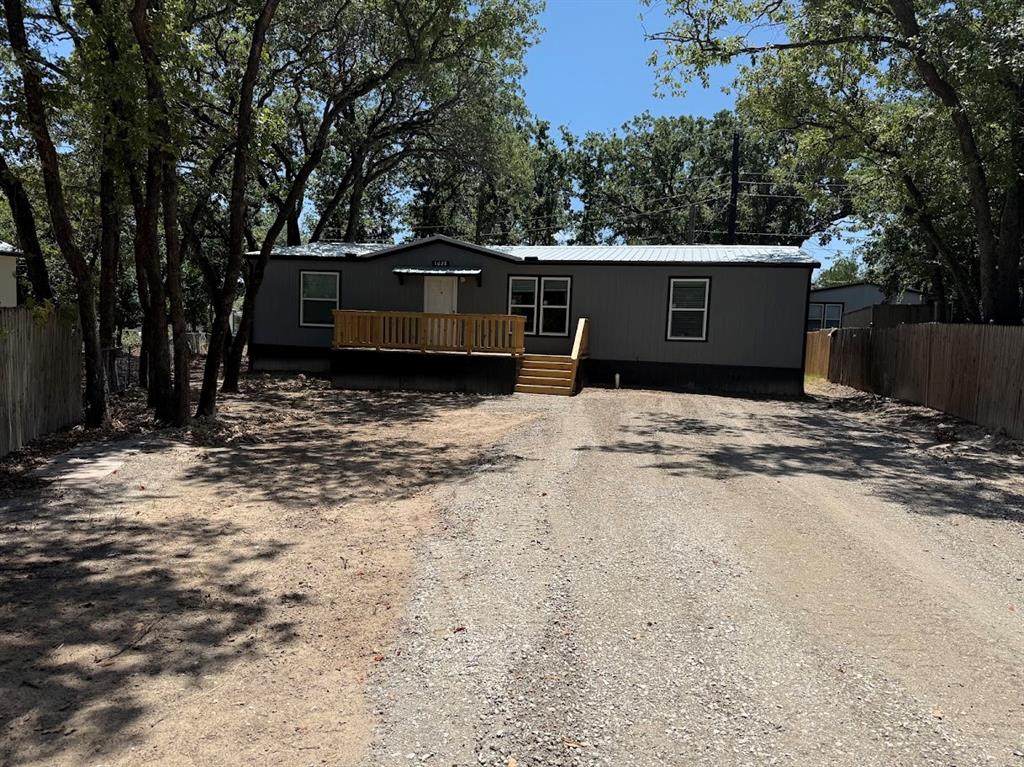 1628 Pelican Court - Photo 1