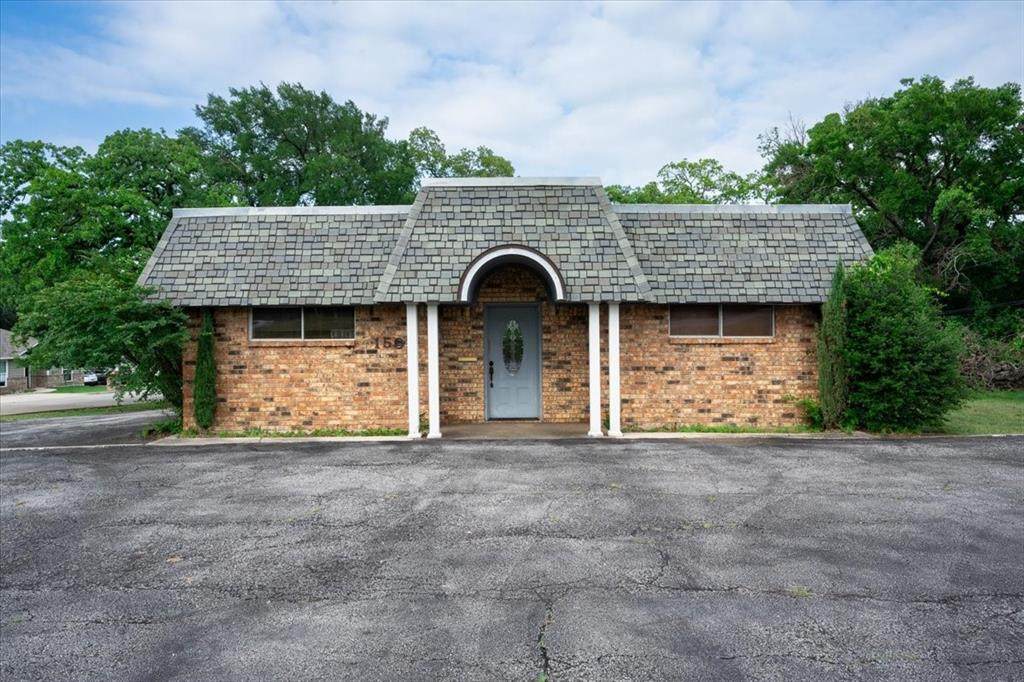 1501 Southeast Parkway - Photo 1