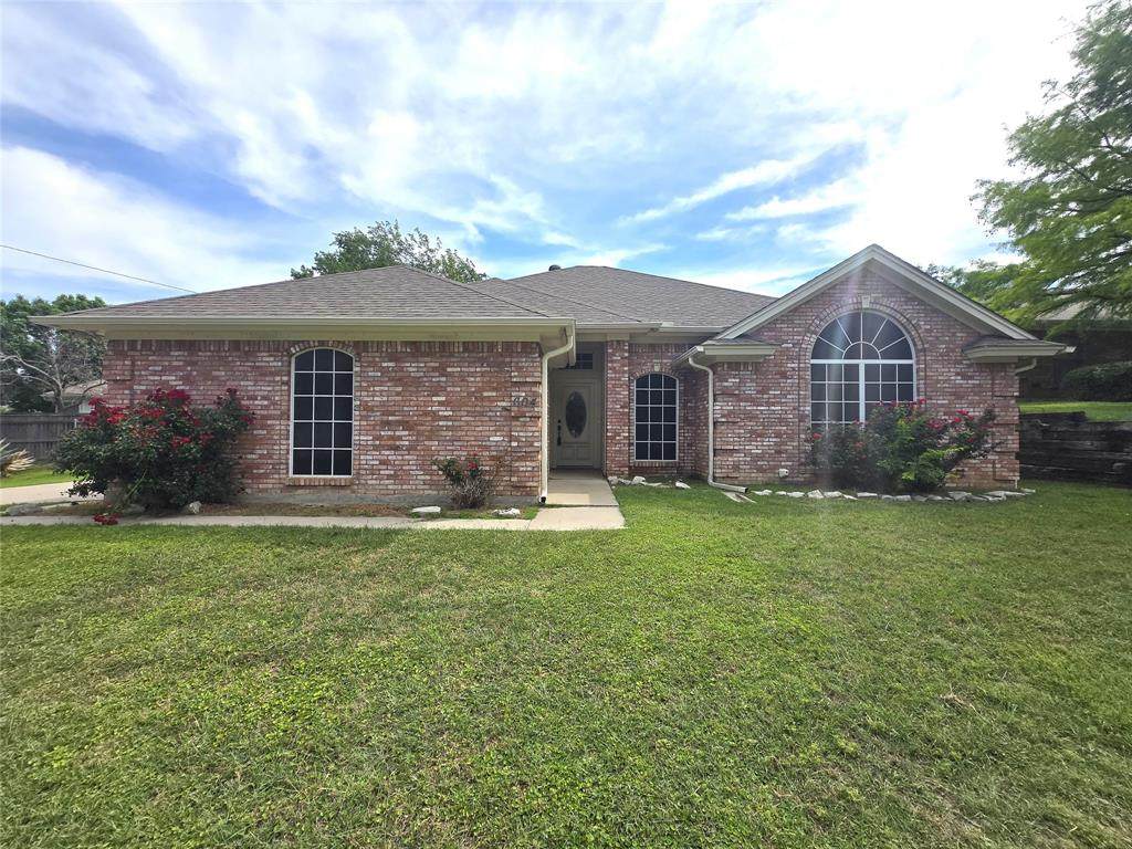 604 Valleyridge Court - Photo 1