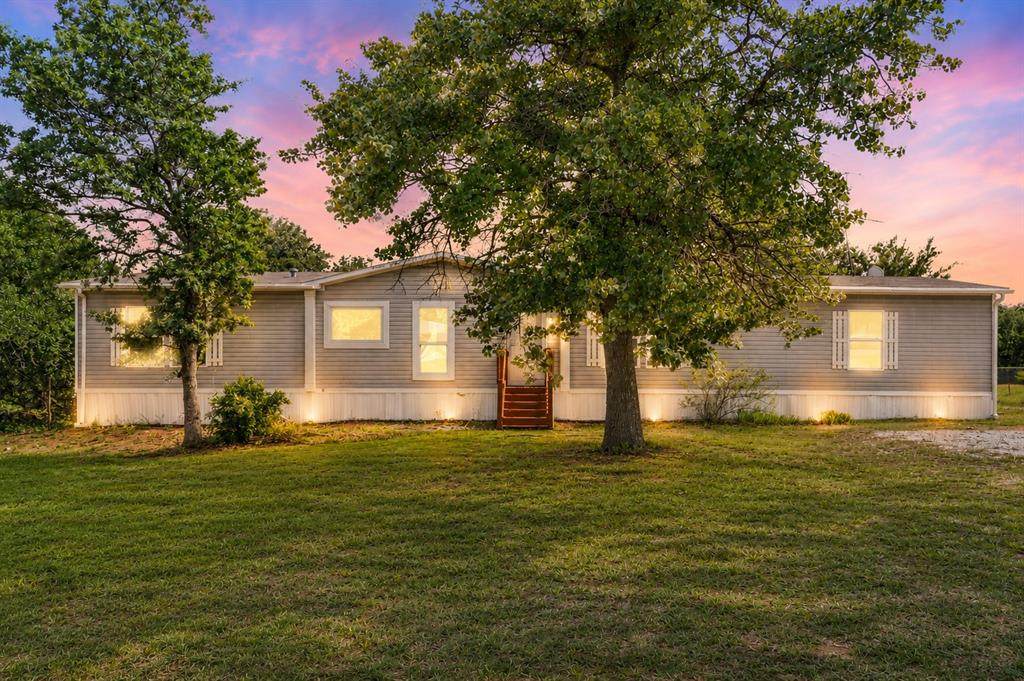 139 Cedar Drive - Photo 1