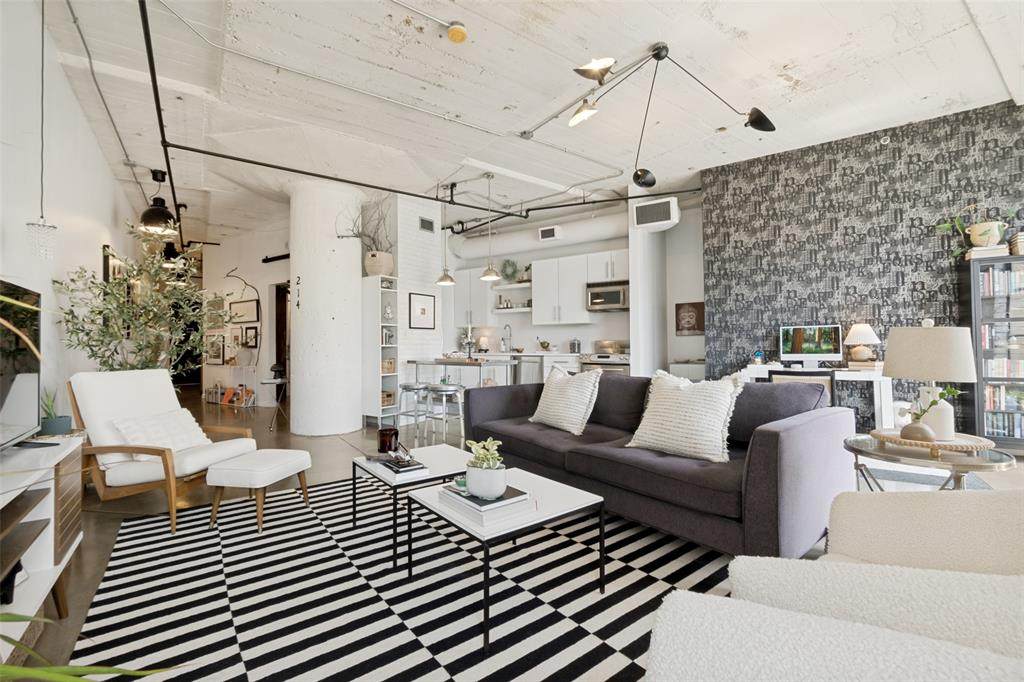 1122 Jackson Street - Photo 1