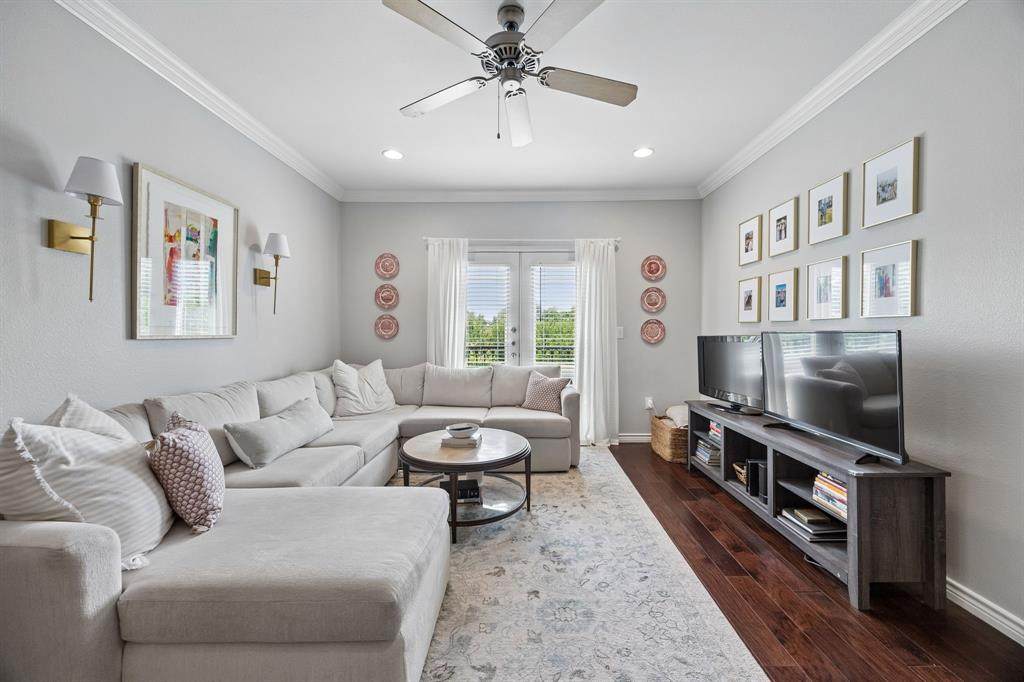 3102 Kings Road - Photo 1