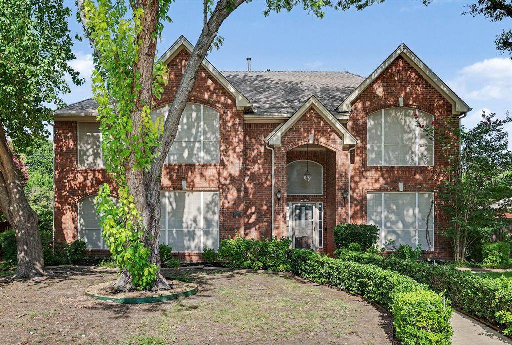 7004 Hillview Drive - Photo 1