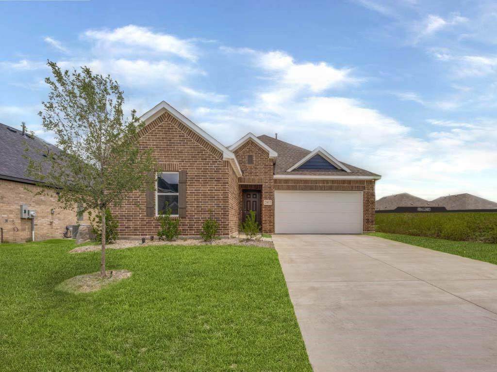 2411 Stonebriar Lane - Photo 1