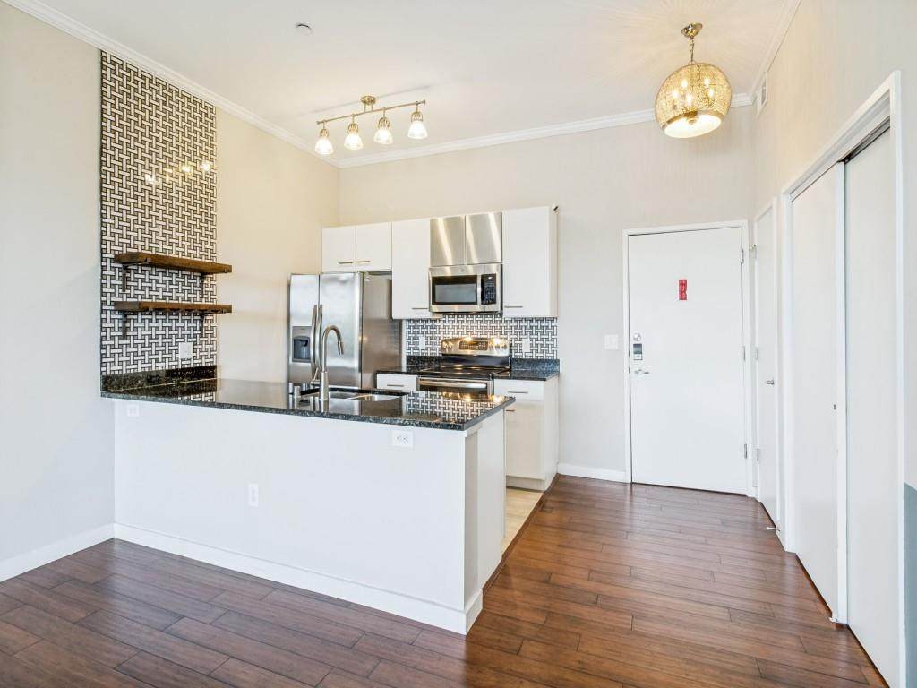 3025 Bryan Street - Photo 1