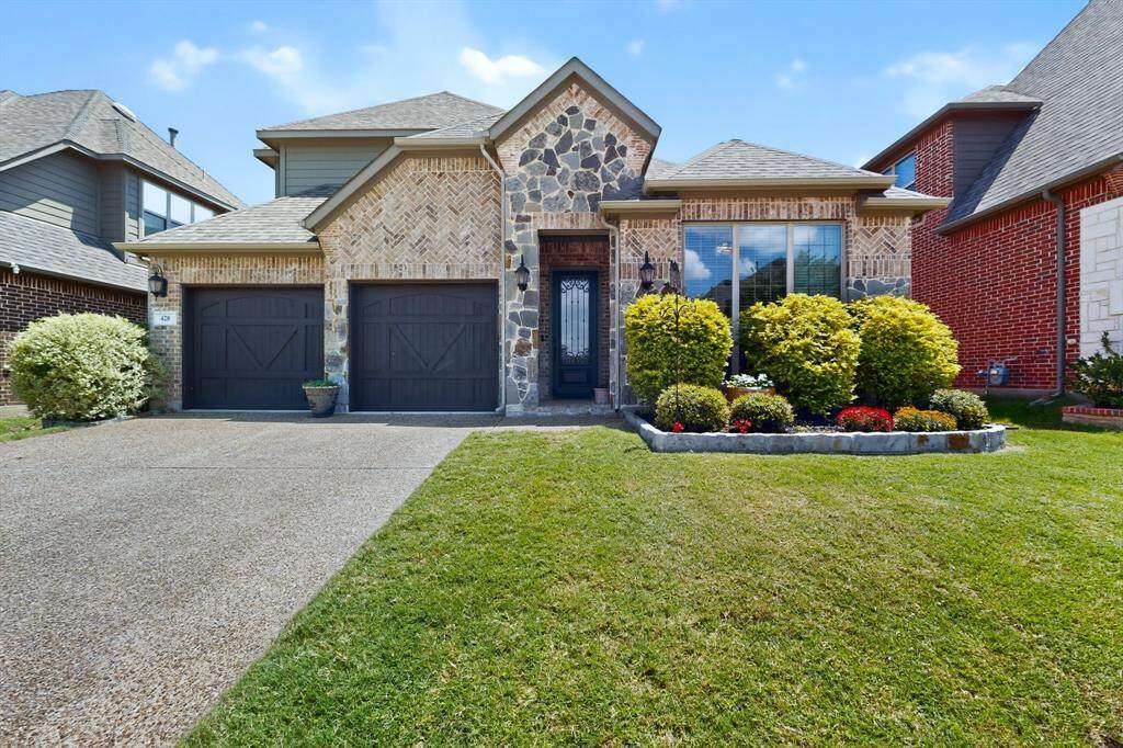 428 Balmora Way - Photo 1