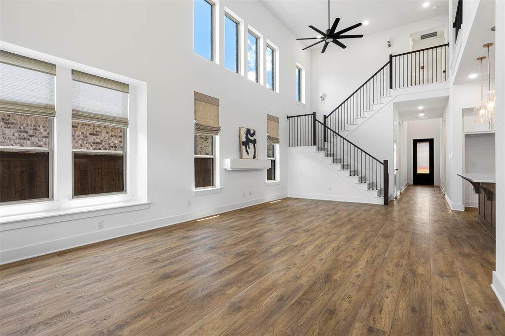1605 Sandhill Lane - Photo 1