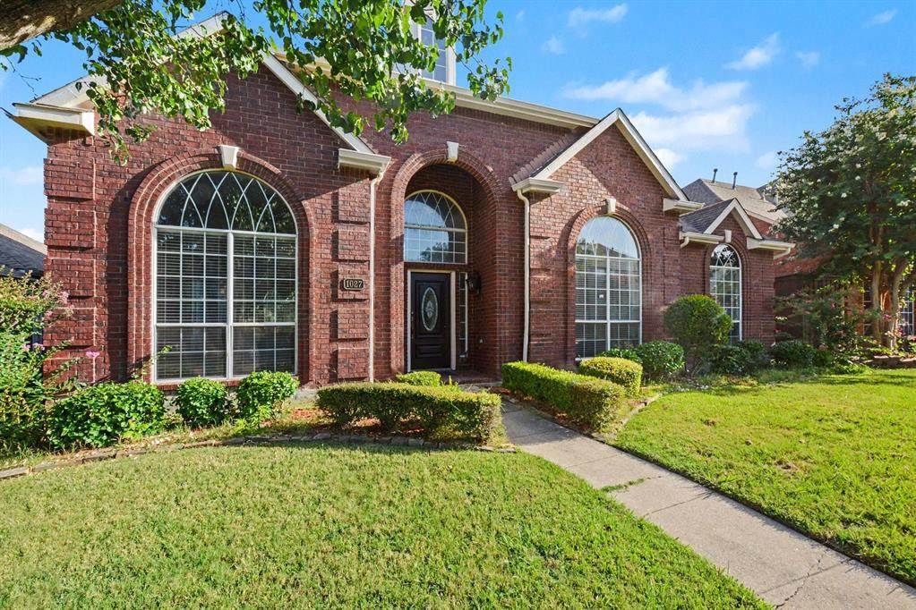 1027 Creek Bend - Photo 1