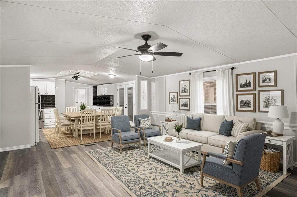 4617 Lyndi Lane - Photo 1