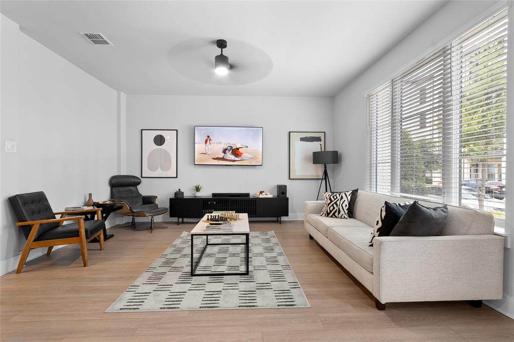 806 Trace Hawk Lane - Photo 1