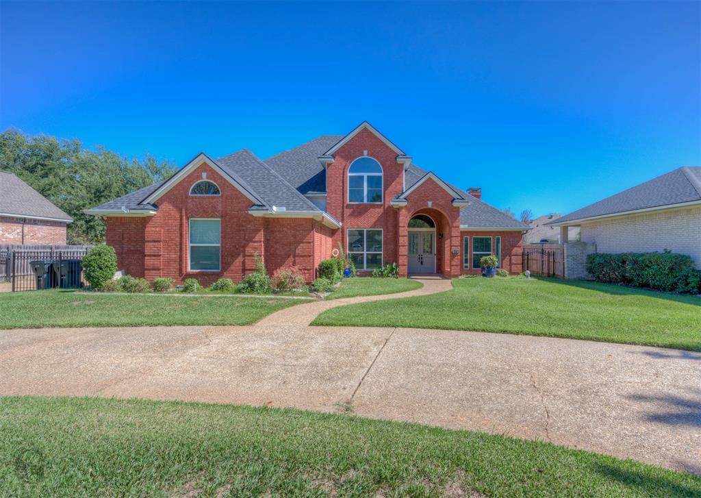 532 Parklane Drive - Photo 1