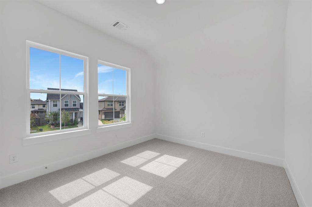 1513 Laurel Lane - Photo 1