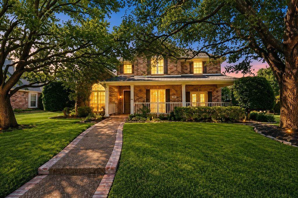 108 Windsor Drive - Photo 1