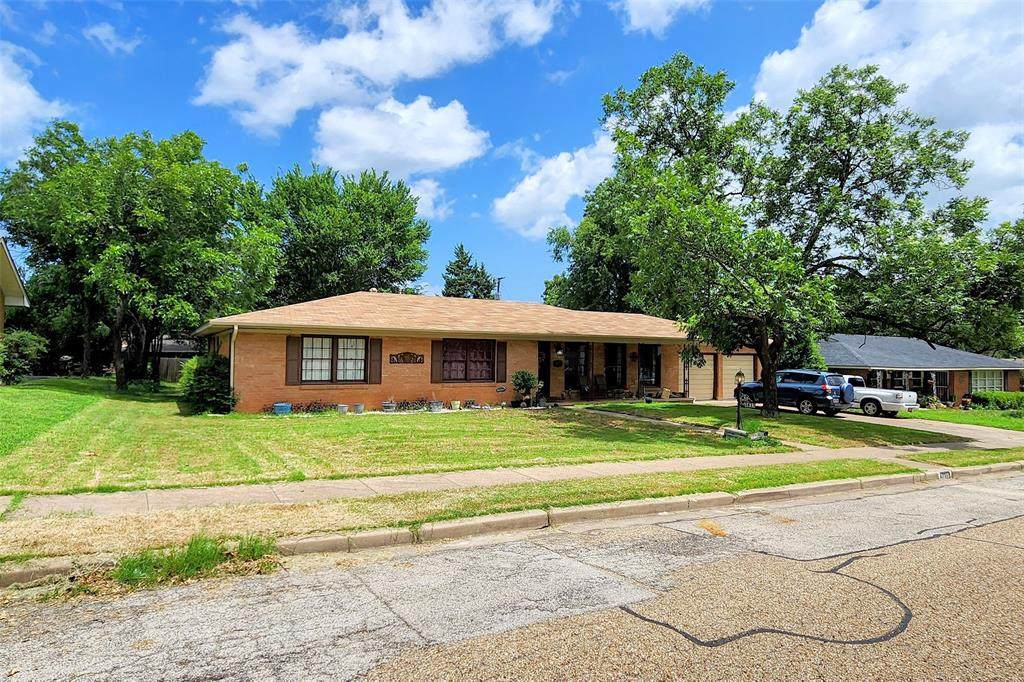 3833 Huaco Lane - Photo 1