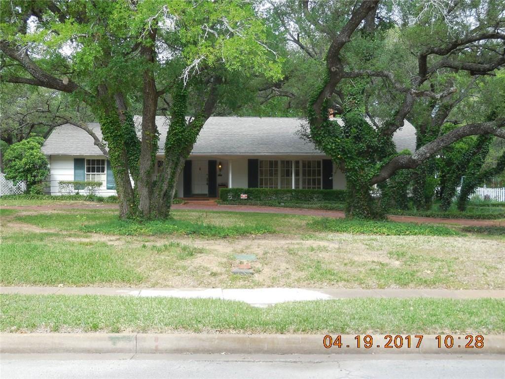 307 Hillcrest Avenue - Photo 1
