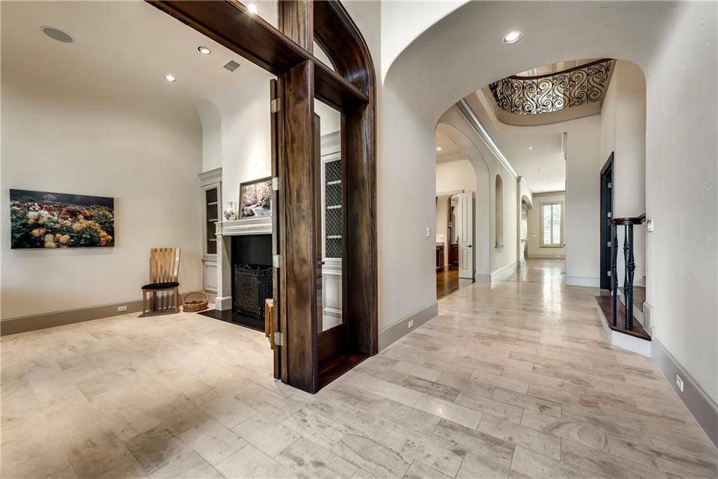 7272 Lake Edge Drive - Photo 1