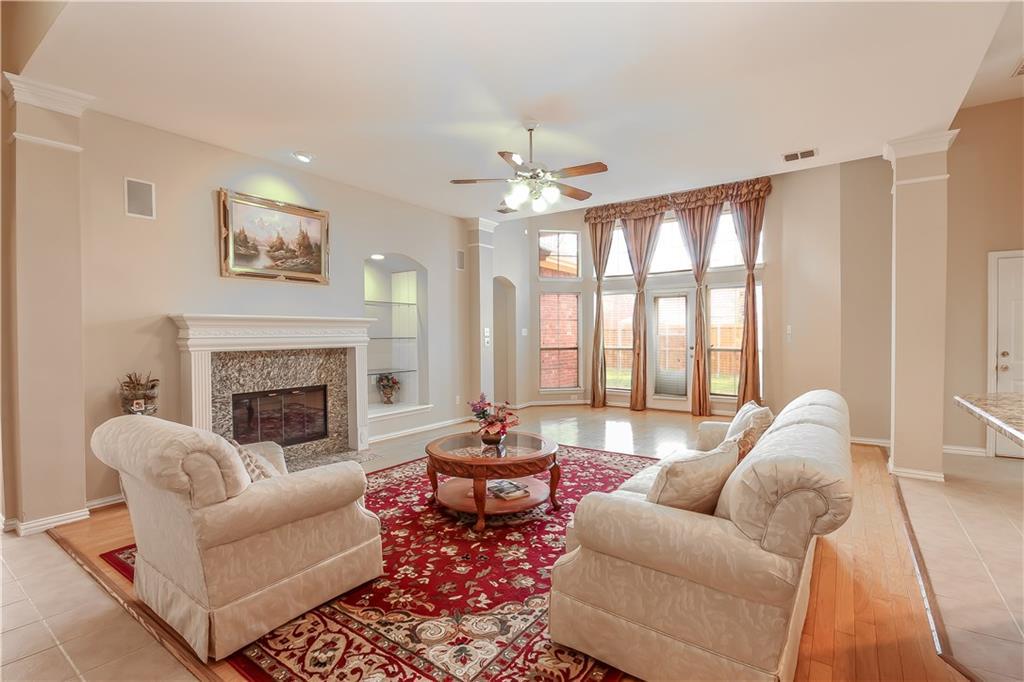 421 Sunrise Drive - Photo 1