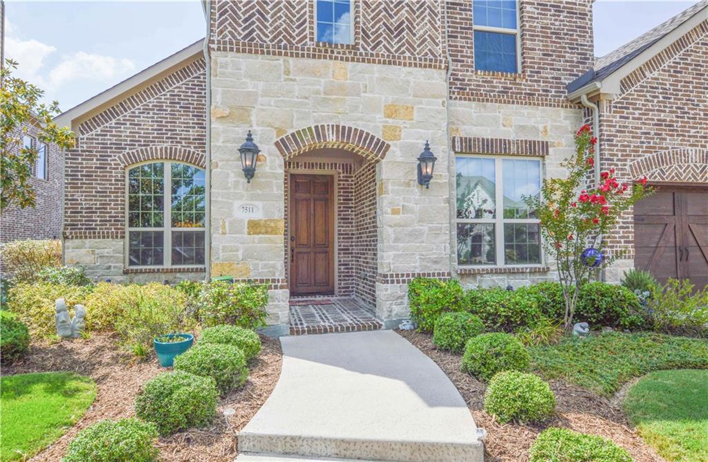7511 Wright Drive - Photo 1