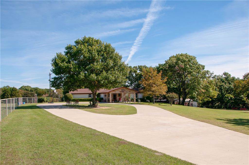 104 Hampton Road - Photo 1