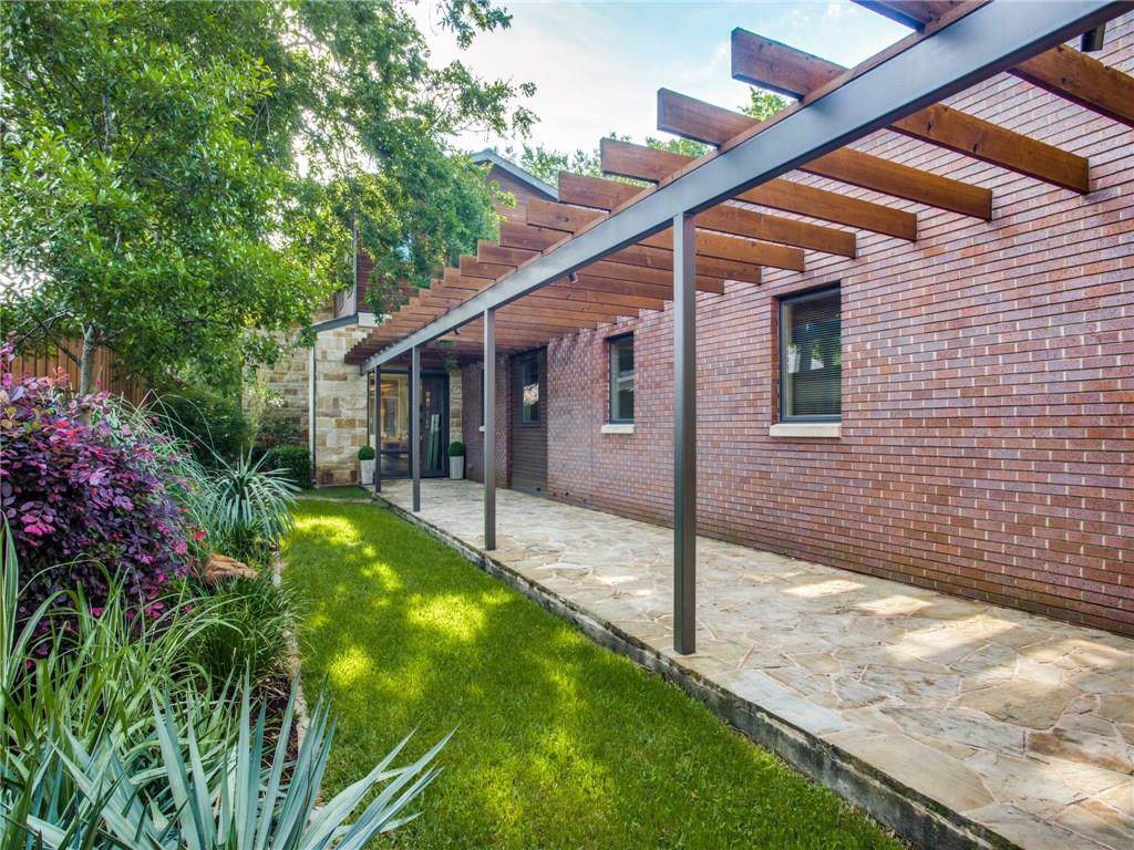 8216 Midway Road - Photo 1