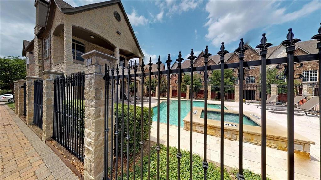 640 Rockingham Drive - Photo 1