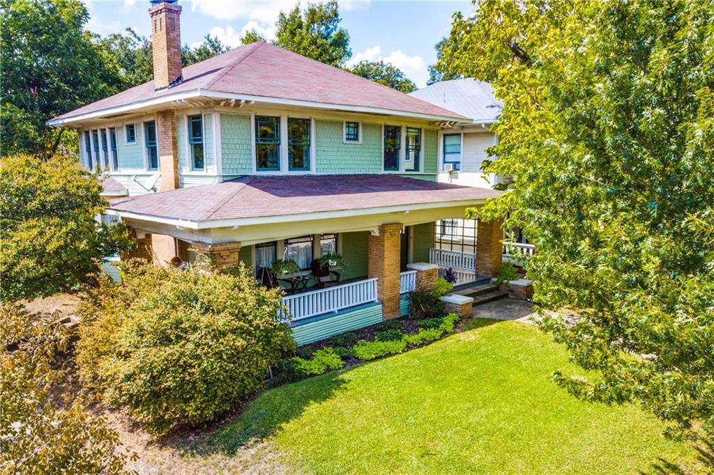 403 Windomere Avenue - Photo 1