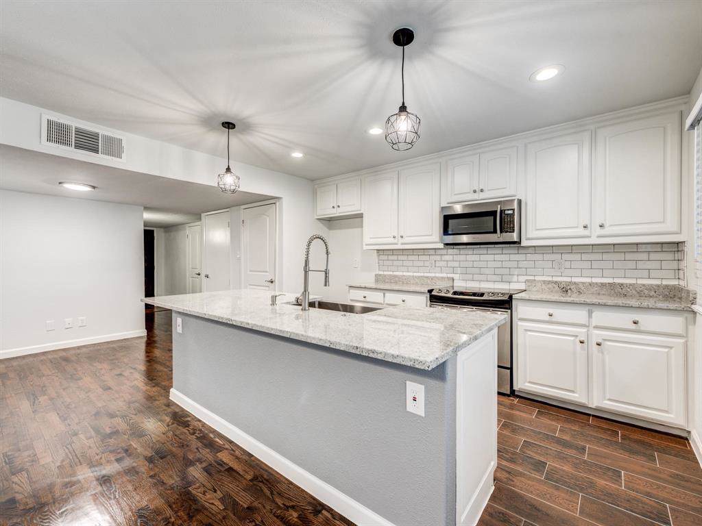 422 Cambria Drive - Photo 1