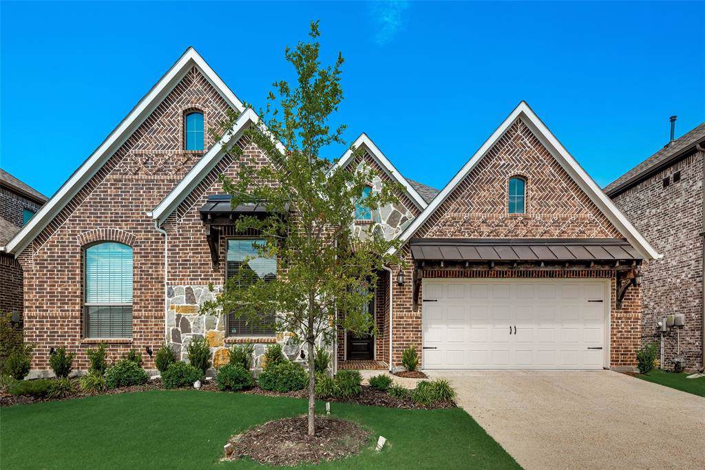1816 Clark Street - Photo 1