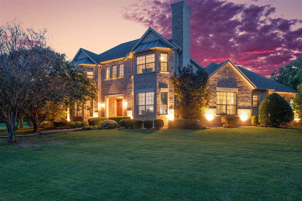 671 Lakeridge Drive - Photo 1