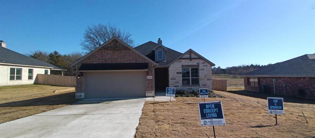 417 Mesa Drive - Photo 1