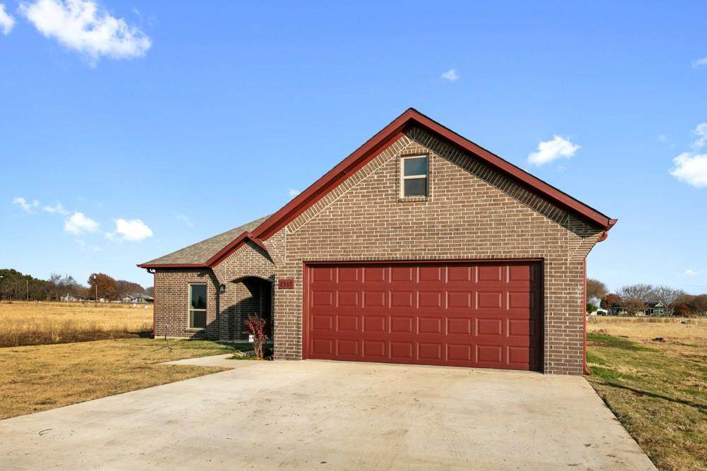 2301 Camryn - Photo 1