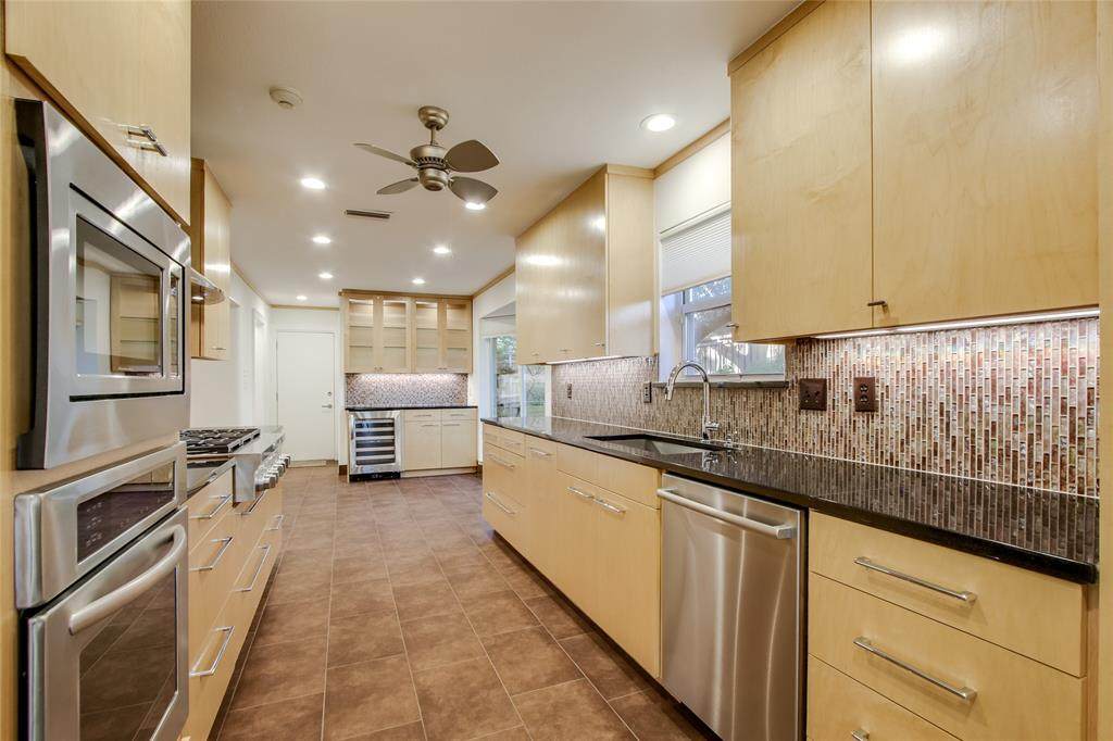 3808 Waldorf Circle - Photo 1