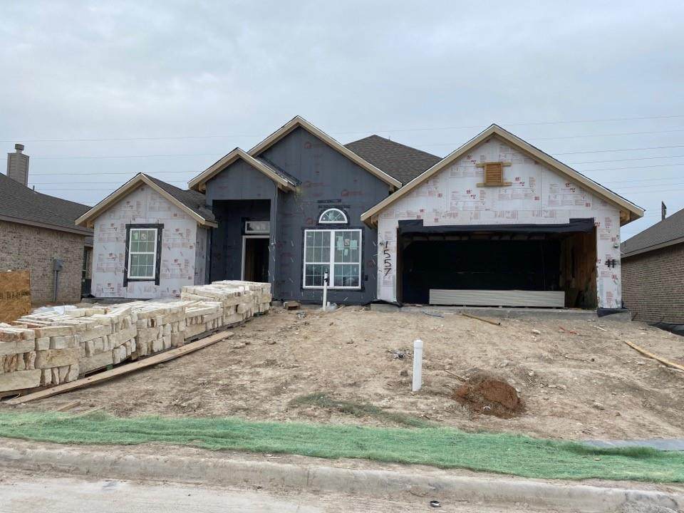 1557 Stanchion Way - Photo 1