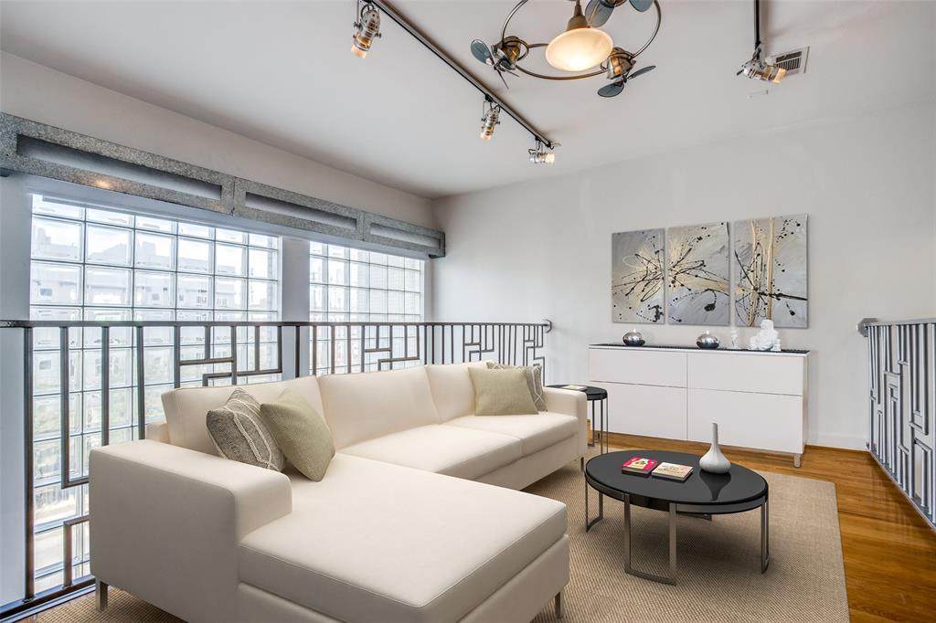 3108 Flora Street - Photo 1