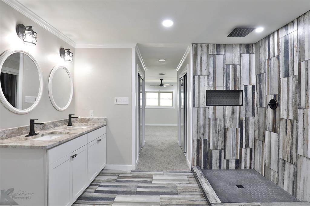 698 Elmdale Road - Photo 1