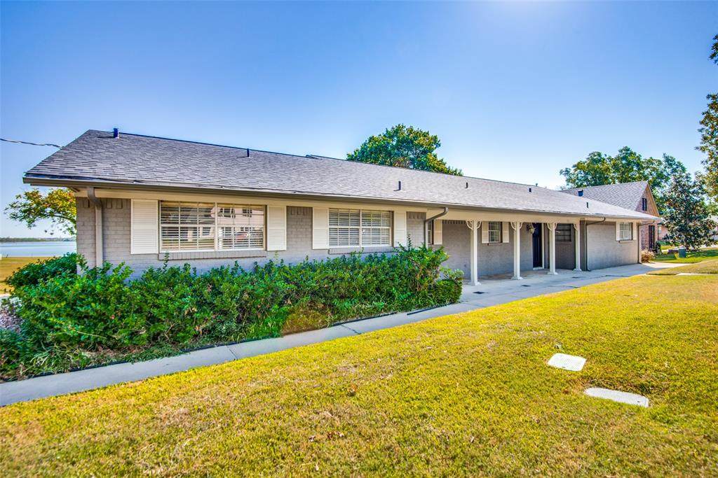 107 Lakeside Lane - Photo 1