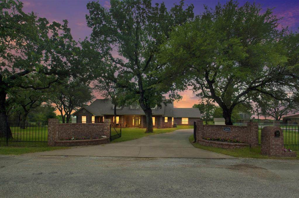 3809 Dunn Court - Photo 1