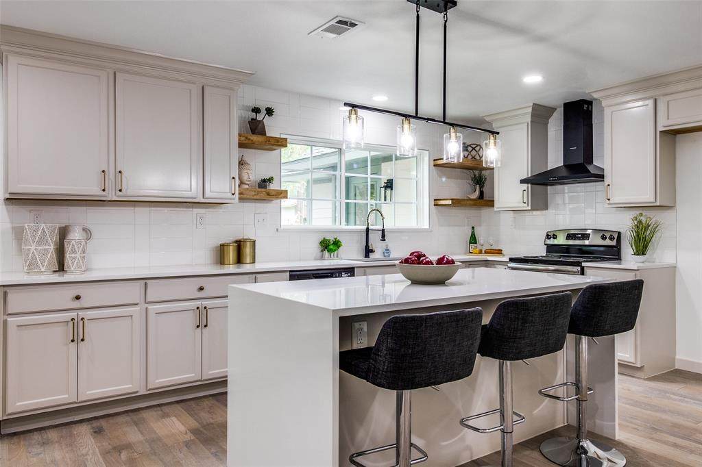 816 Kingswood Avenue - Photo 1