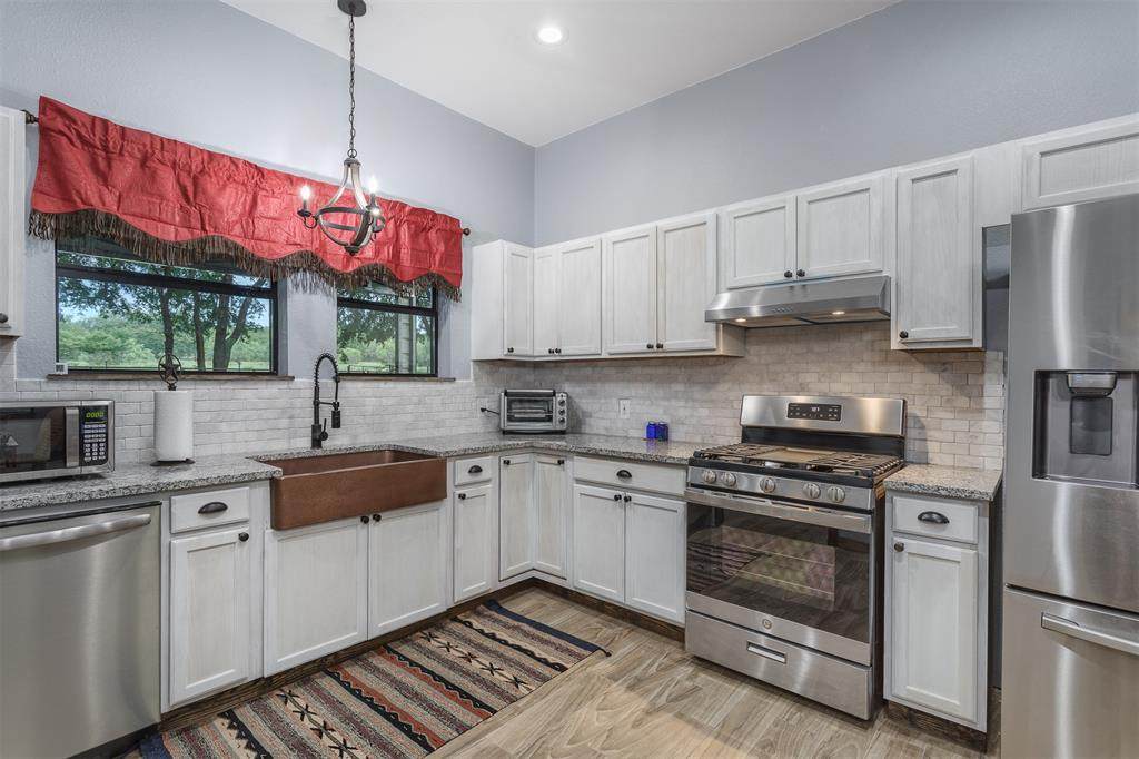 140 Longhorn Drive - Photo 1