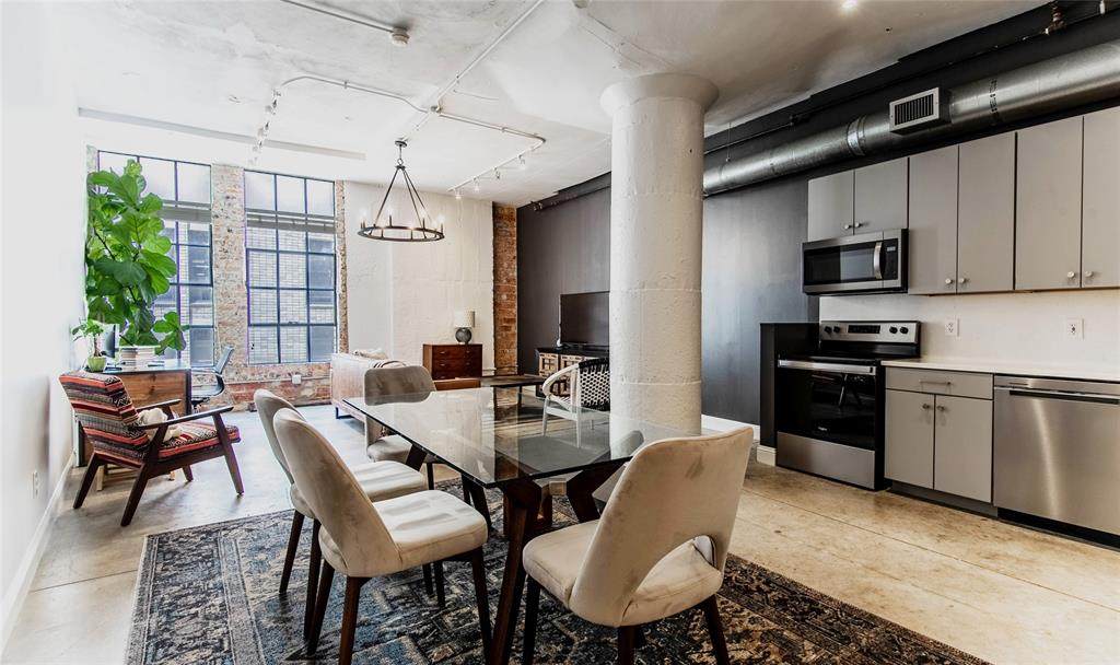 1122 Jackson Street - Photo 1