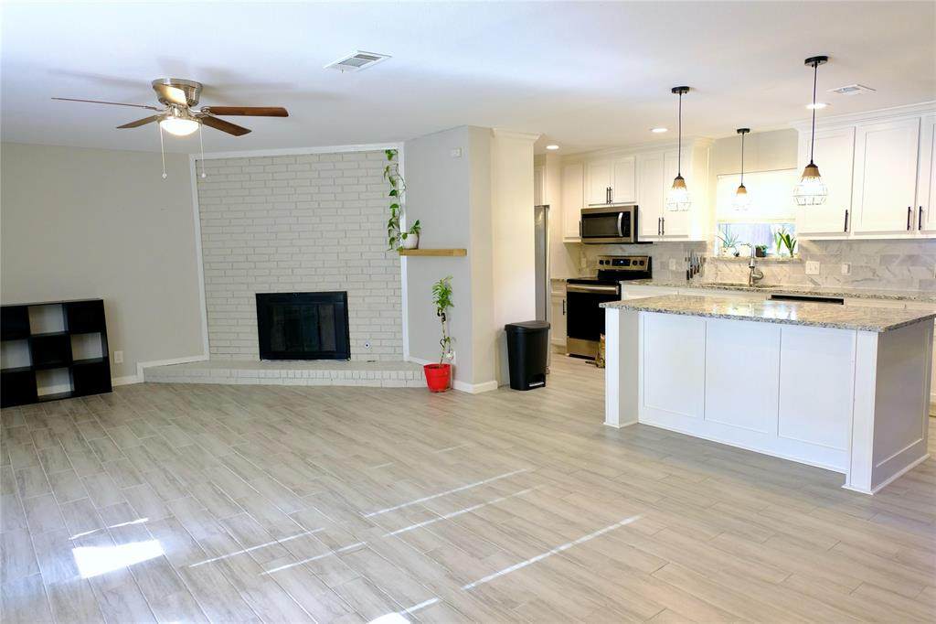 1100 Billie Ruth Lane - Photo 1