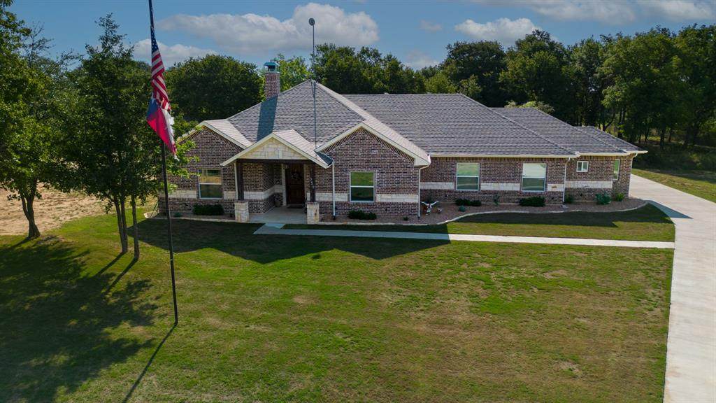 359 Kendall Circle - Photo 1