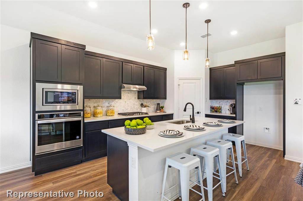 1820 Everglades Drive - Photo 1