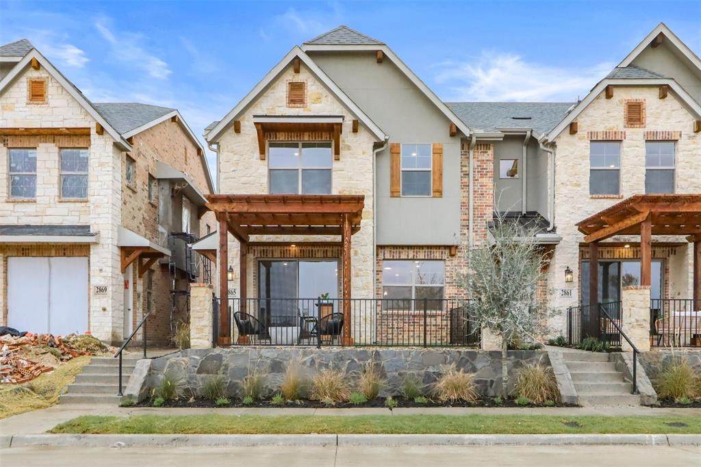 2865 Edmondson - Photo 1